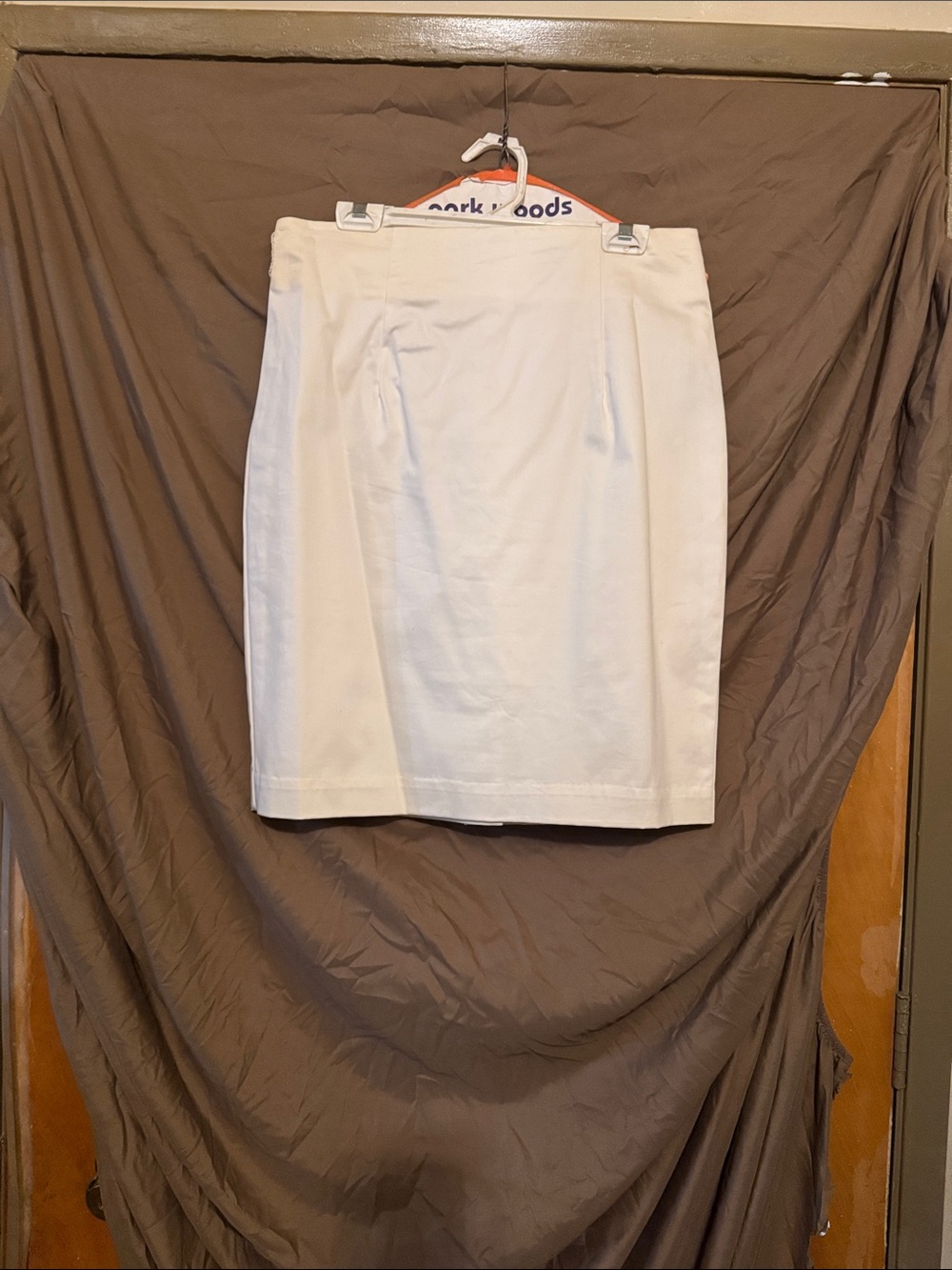 Worthington White Pencil Skirt
